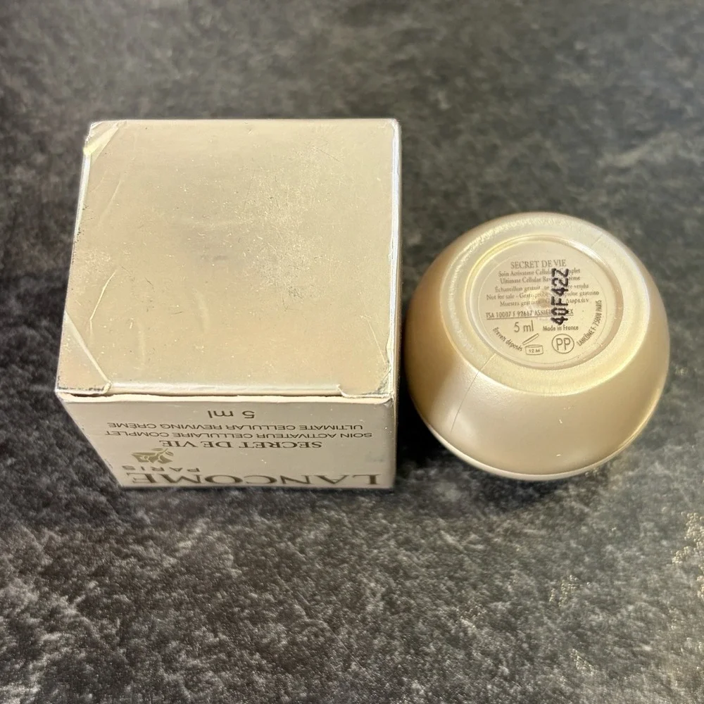 NEW Lancome Paris Secret De Vie‎ Ultimate Cellular Reviving Creme 5ml